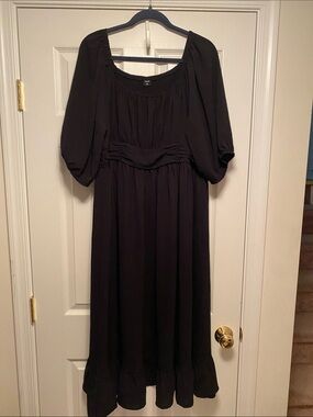 Cicidudu Black Dress with Smocked Back…size 2XL
